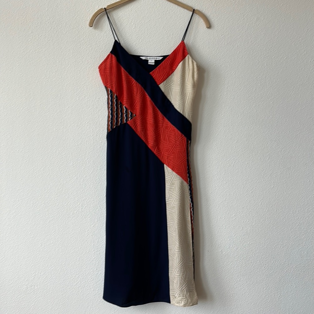Diane von Furstenberg Silk Knee Length Dress
